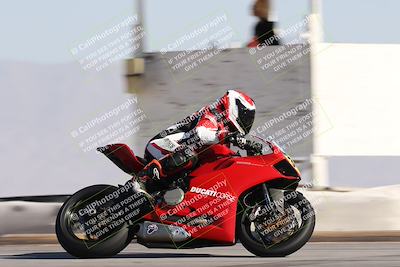 media/Dec-01-2025-Moto Forza (Mon) [[2daa91e15f]]/2-Intermediate Group/Session 2 Turn 9 Entry/